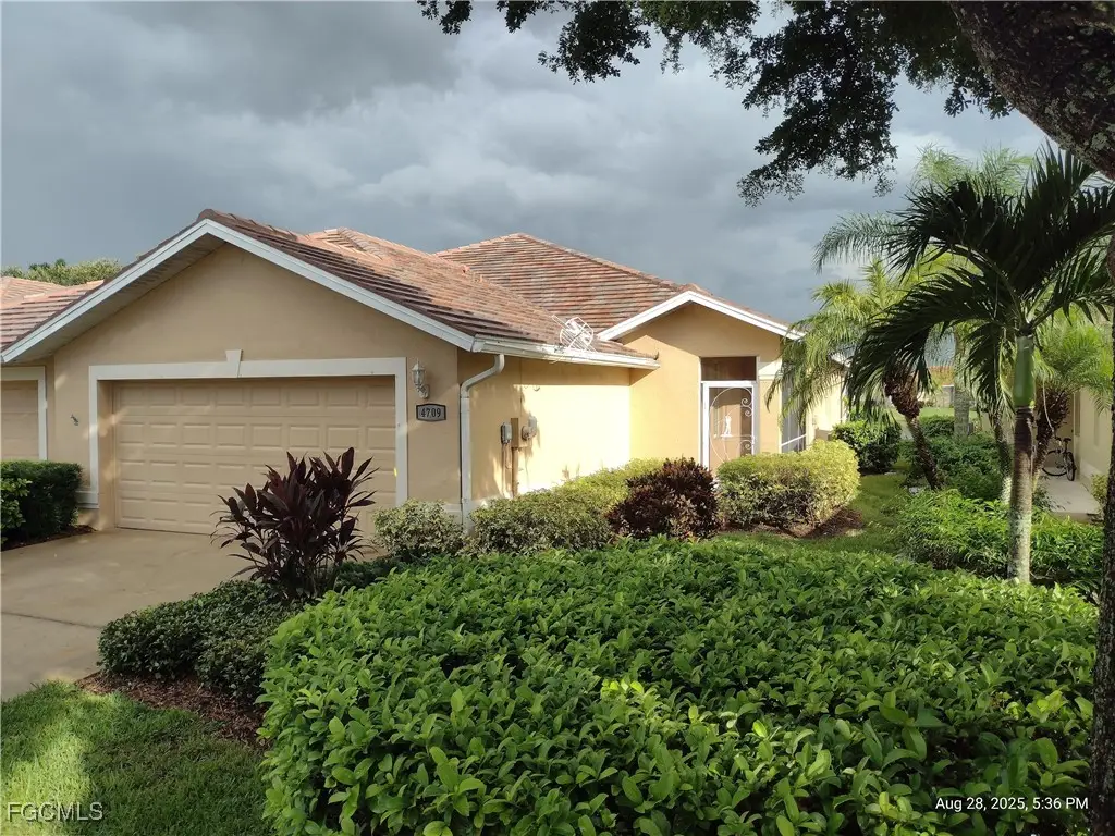 4709 Fairloop Run, Lehigh Acres, FL 33973 - Image #1