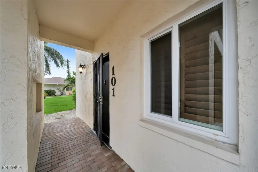 6184 Michelle Way #101, Fort Myers, FL 33919 - Image #2