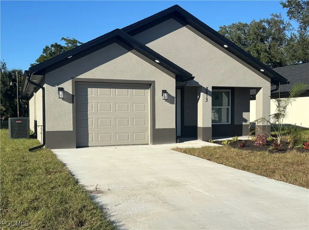 2613 Lafayette Street, Fort Myers, FL 33916 - Image #1