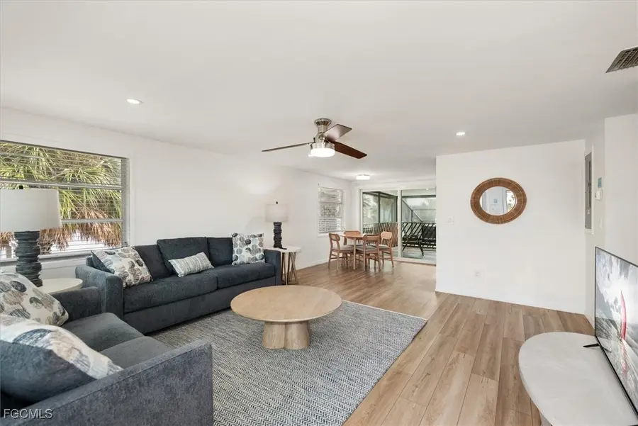 5481 Oak Ridge Avenue, Fort Myers Beach, FL 33931 - Image #3