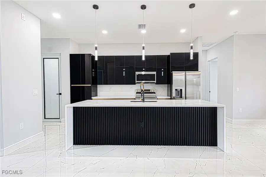 821 Atherton Avenue, Lehigh Acres, FL 33971 - Image #3