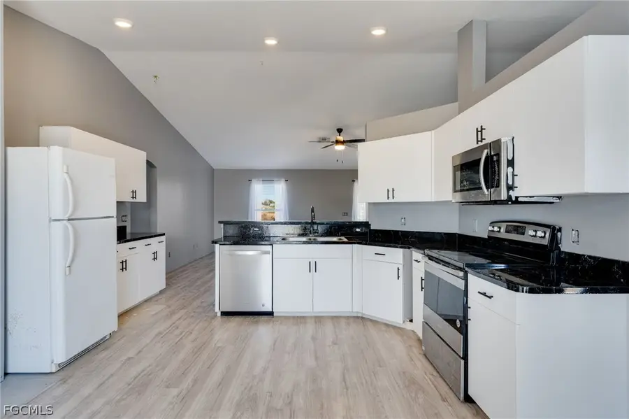 4305 NE 20th Place, Cape Coral, FL 33909 - Image #2