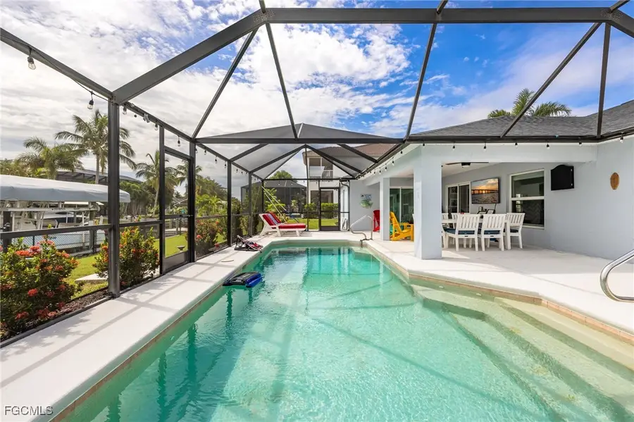 2017 SE 17th Place, Cape Coral, FL 33990 - #2