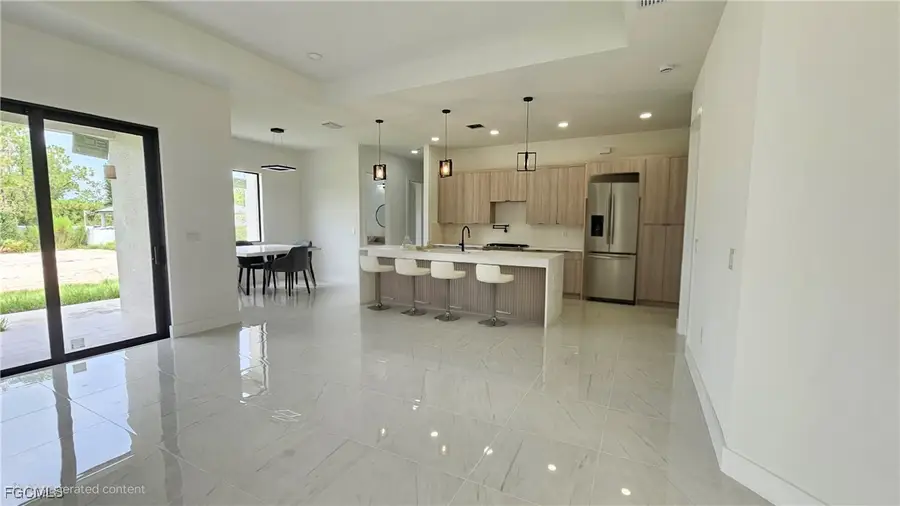 1102 Greenwood Avenue, Lehigh Acres, FL 33972 - Image #3