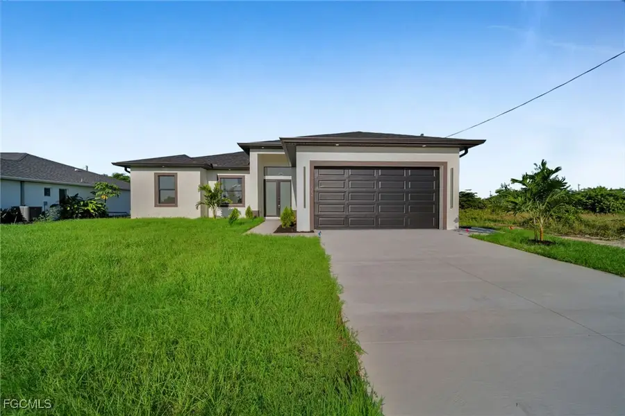 3102 Douglas Avenue S, Lehigh Acres, FL 33976 - Image #2