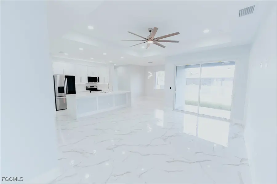 3800 11th Street Sw, Lehigh Acres, FL 33976 - Image #2