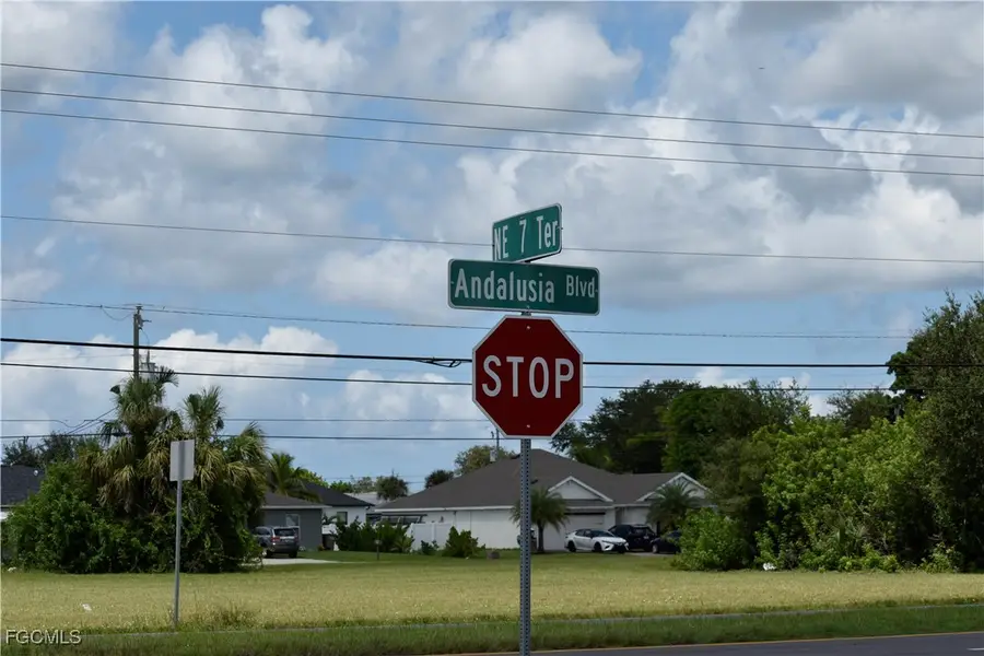 825 NE 7th Terrace, Cape Coral, FL 33909 - Image #3