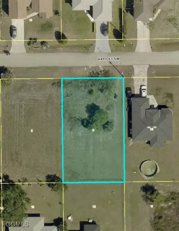 2703 44th Street Sw, Lehigh Acres, FL 33976