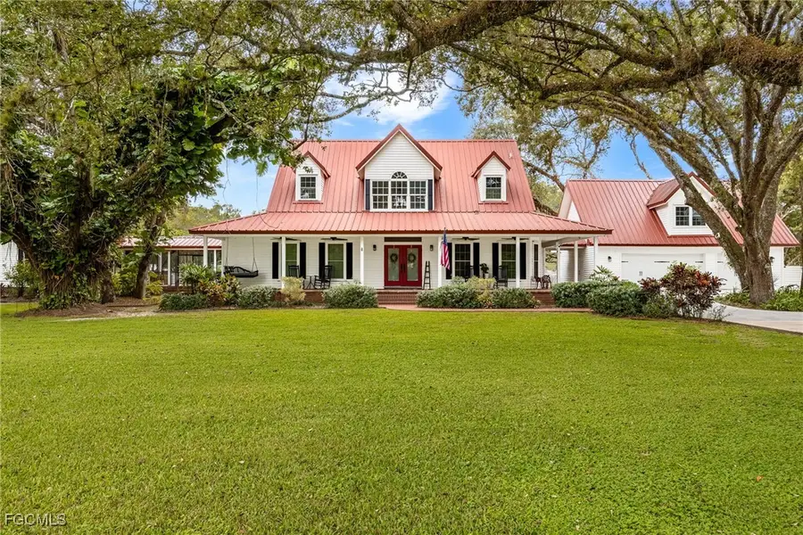 1444 Winchester Avenue E, Labelle, FL 33935 - Image #2