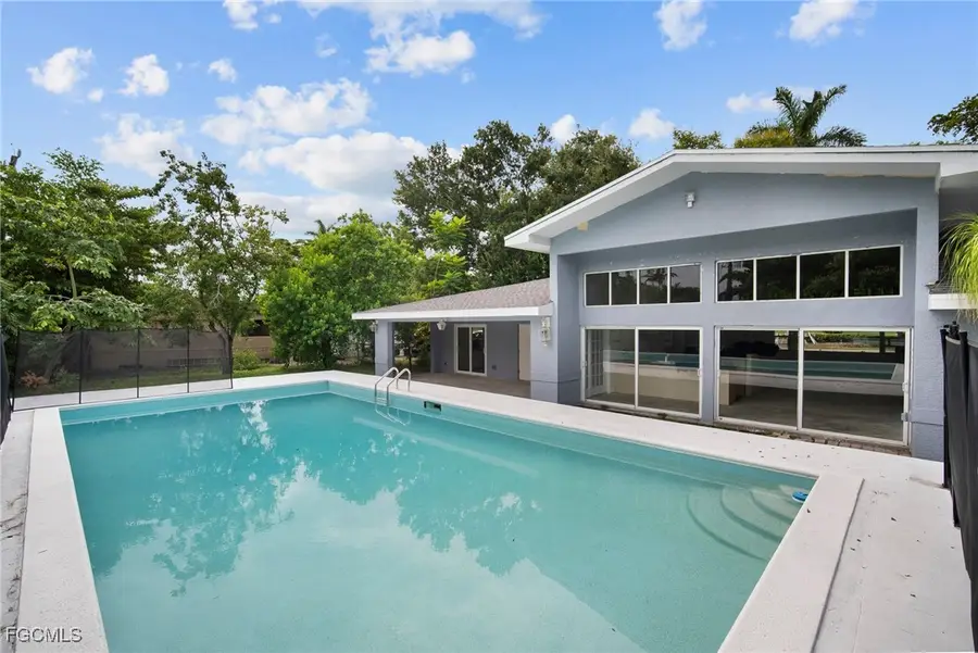 2634 Cortez Boulevard, Fort Myers, FL 33901 - Image #2