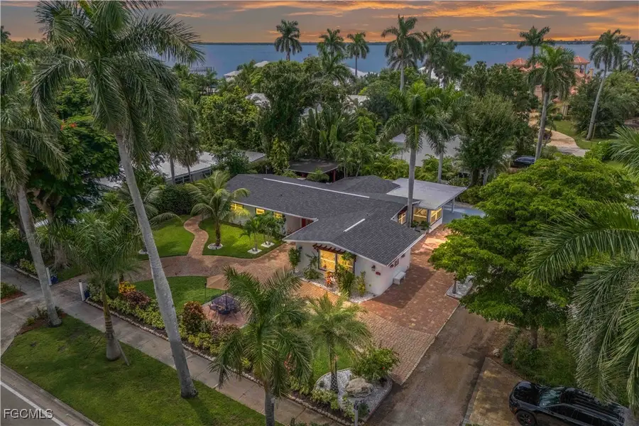 2702 Mcgregor Boulevard, Fort Myers, FL 33901 - Image #2