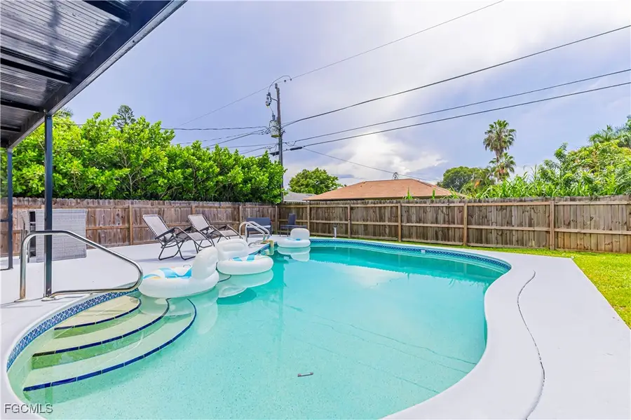 758 105th Avenue N, Naples, FL 34108 - Image #2