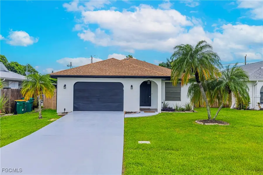 758 105th Avenue N, Naples, FL 34108 - Image #3