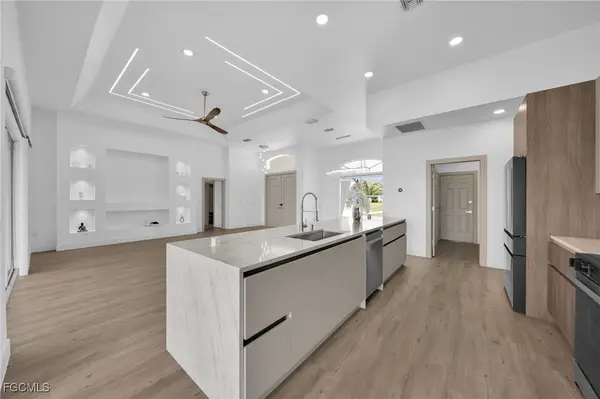 3330 NW 5th Terrace, Matlacha, FL 33993