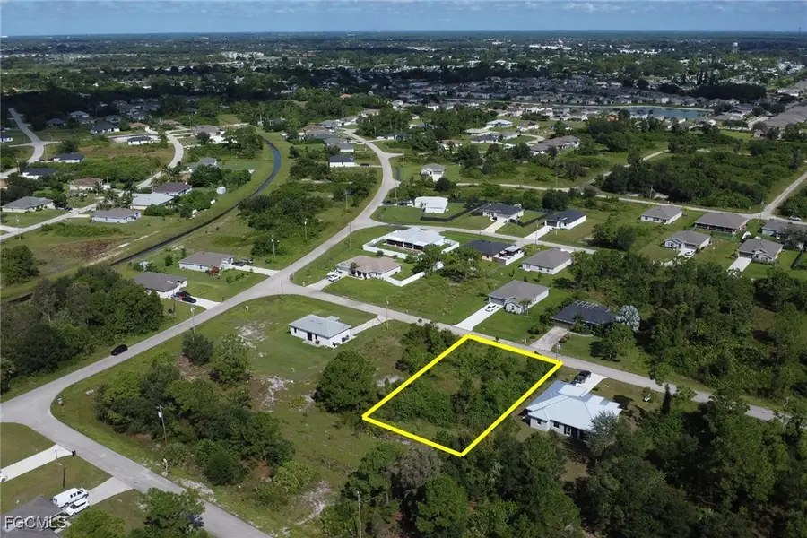 436 Raymer Street, Lehigh Acres, FL 33974 - Image #2