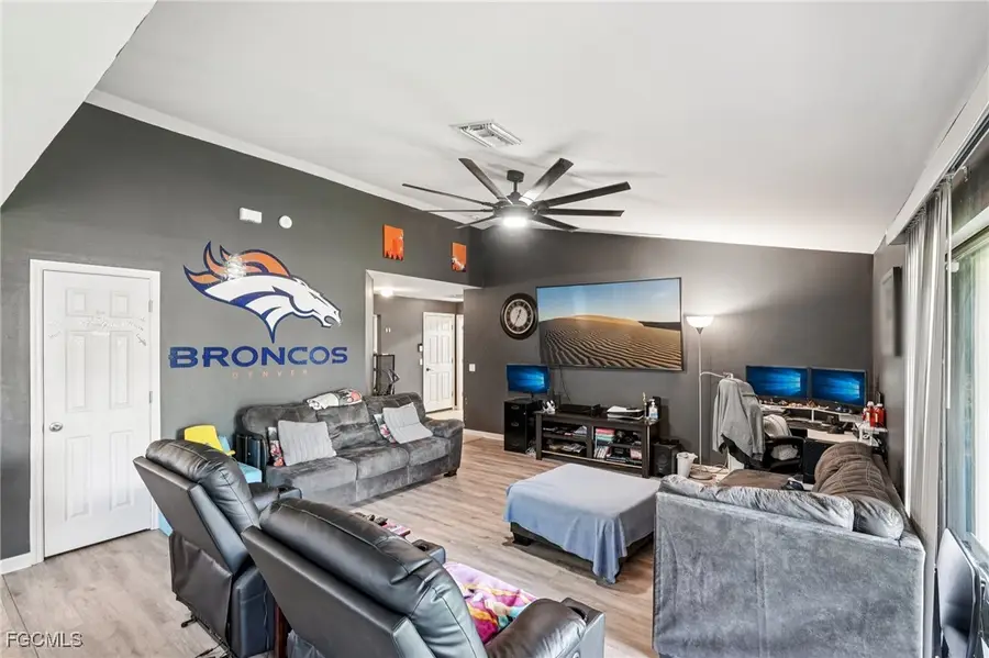 230 NE 9th Avenue, Cape Coral, FL 33909 - Image #3