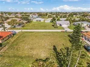 3725 SW 7th Place, Cape Coral, FL 33914