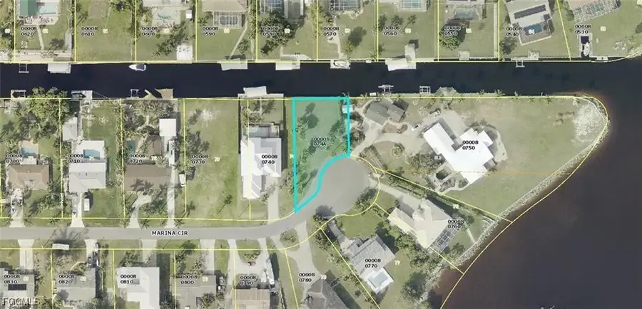 1806 Marina Cir, North Fort Myers, FL 33913 - Image #3