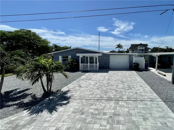 2351 Oleander Street, St James City, FL 33956