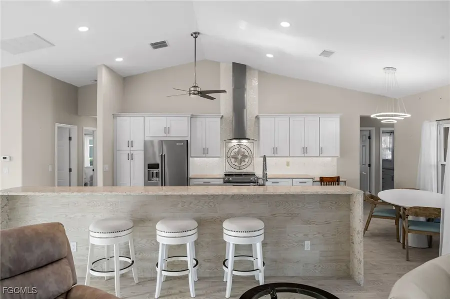 907 NW 38th Place, Cape Coral, FL 33993 - Image #3