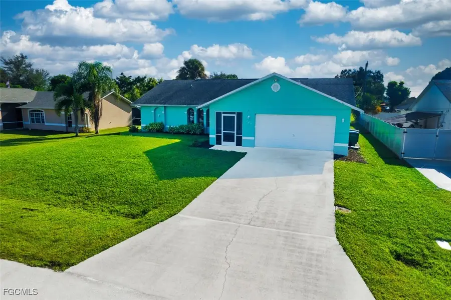 707 SE 9th Place, Cape Coral, FL 33990 - Image #2