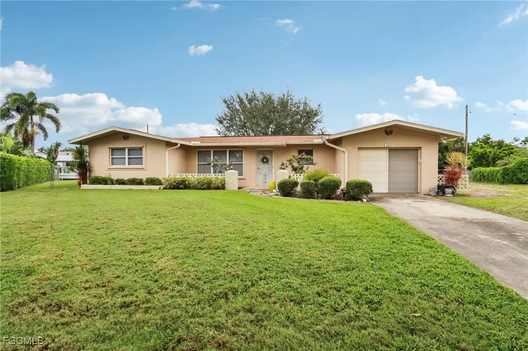 1037 Ione Drive, Fort Myers, FL 33919 - Image #1