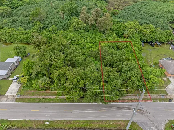 2682 Ford Street, Fort Myers, FL 33916