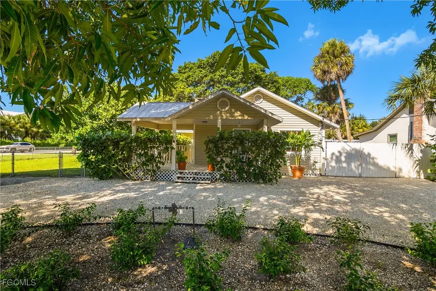 27748 Pullen Avenue, Bonita Springs, FL 34135 - Image #2