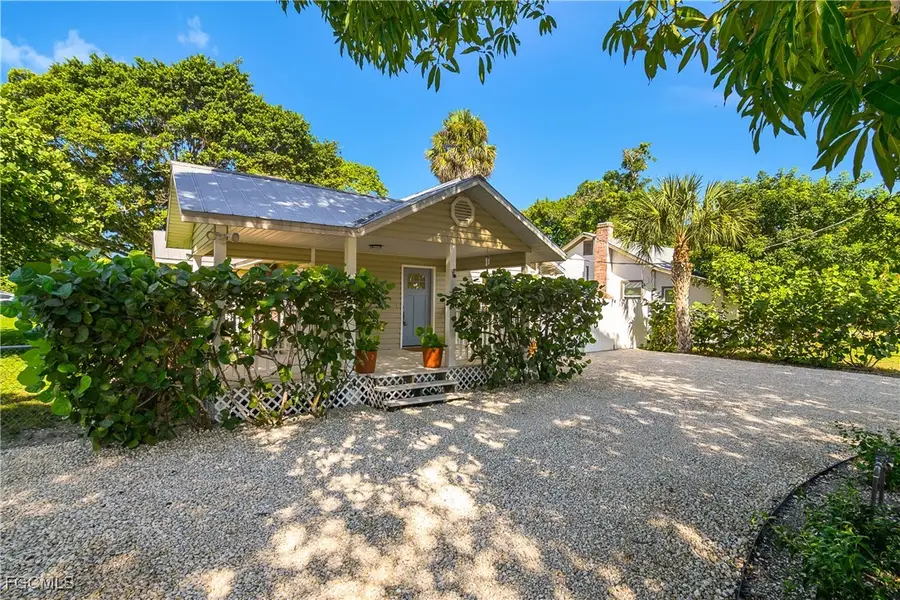 27748 Pullen Avenue, Bonita Springs, FL 34135 - Image #3