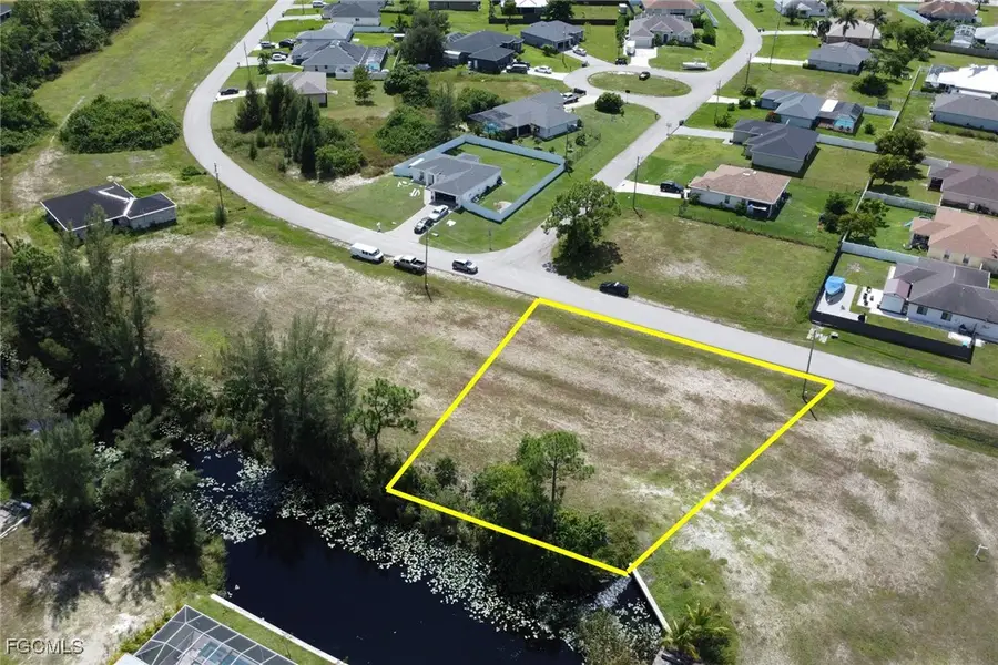 807 NE 38th Terrace, Cape Coral, FL 33909 - Image #3