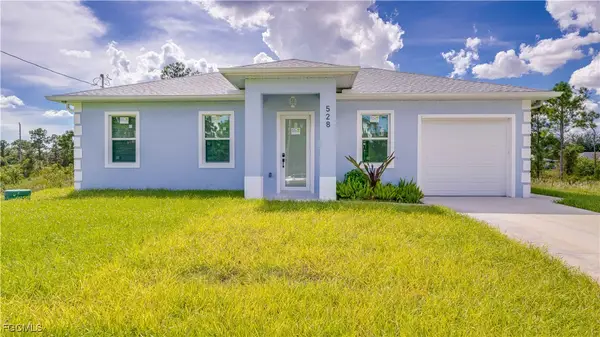 528 Aspen Avenue S, Lehigh Acres, FL 33974