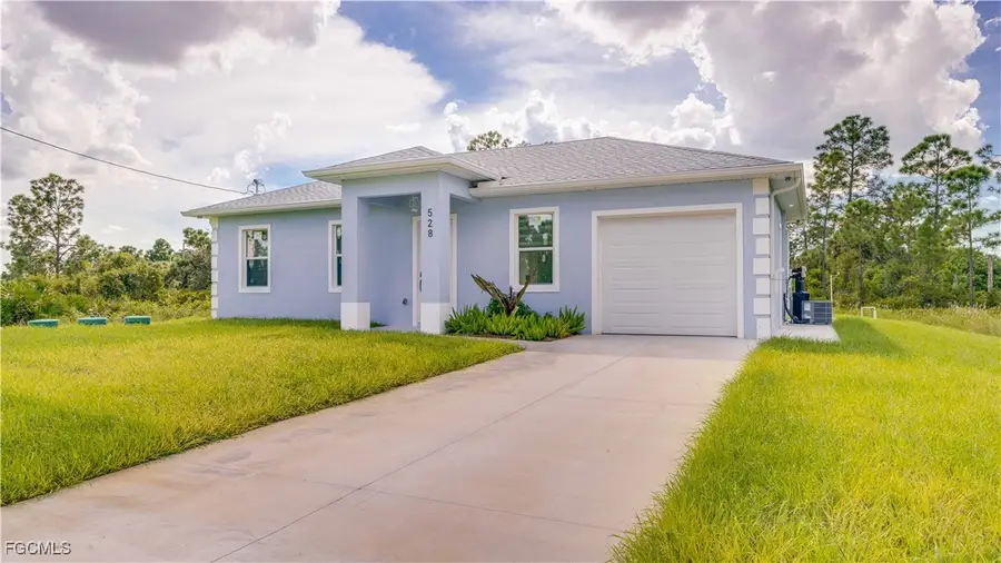 528 Aspen Avenue S, Lehigh Acres, FL 33974 - Image #3