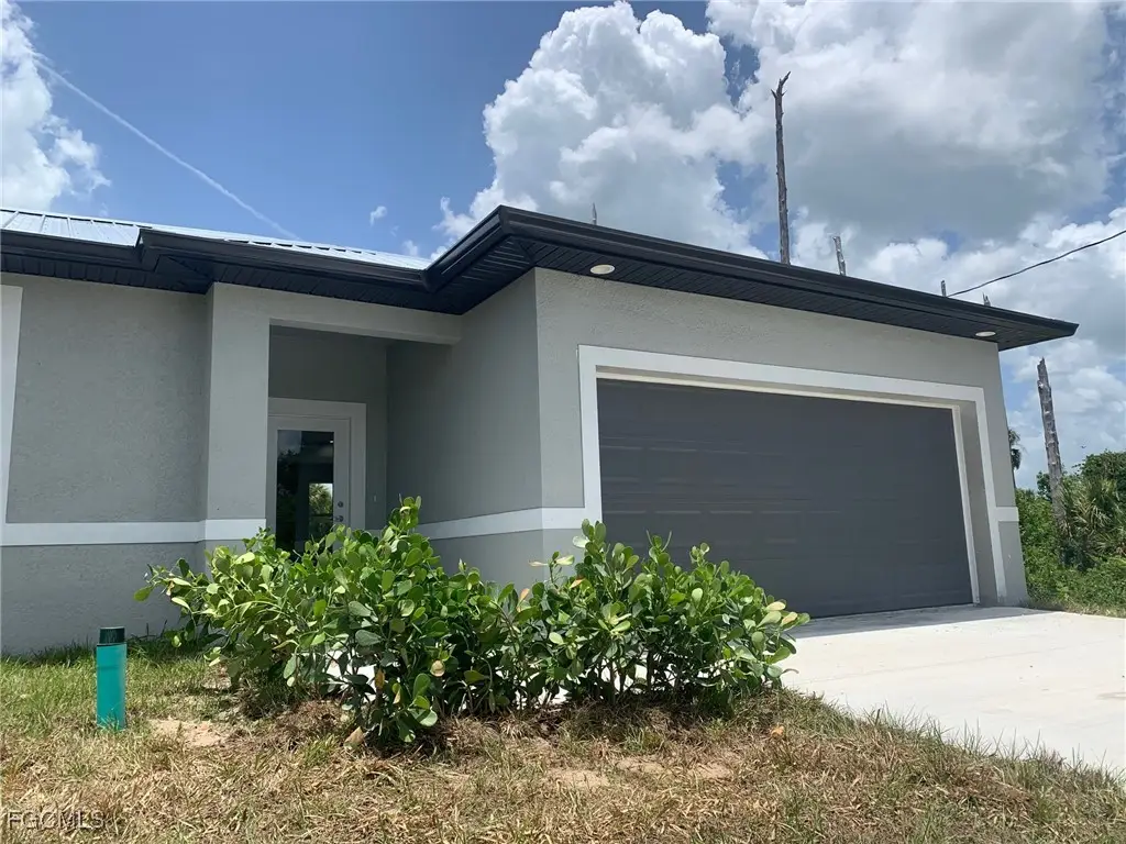 8012 Spice Court, Labelle, FL 33935 - Image #1