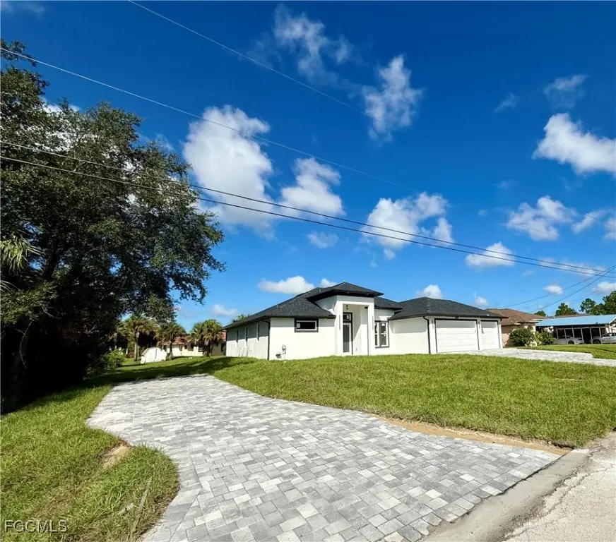 609 Mckinley Avenue, Lehigh Acres, FL 33972 - Image #3