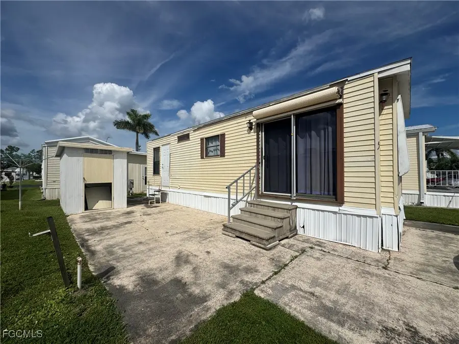 5 Fountain View Boulevard, North Fort Myers, FL 33903 - Image #2
