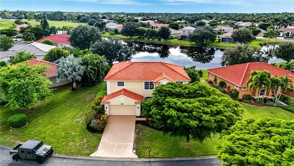 4577 Fairloop Run, Lehigh Acres, FL 33973