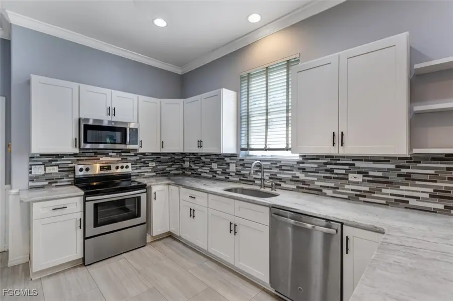 9141 Garden Pointe, Fort Myers, FL 33908 - Image #3