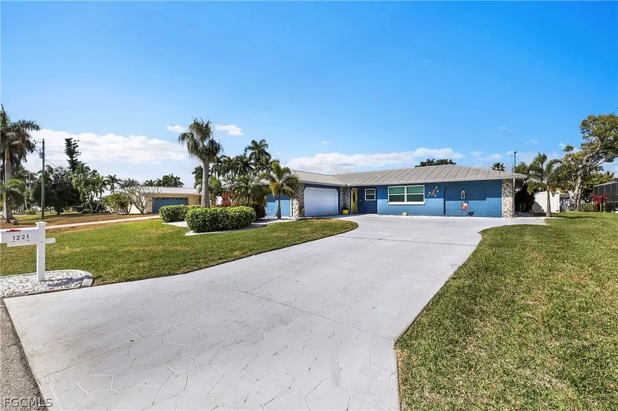 1221 SE 43rd Terrace, Cape Coral, FL 33904 - #2
