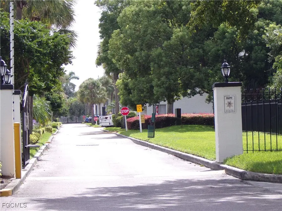 4409 S Semoran Boulevard, Orlando, FL 32822 - Image #2