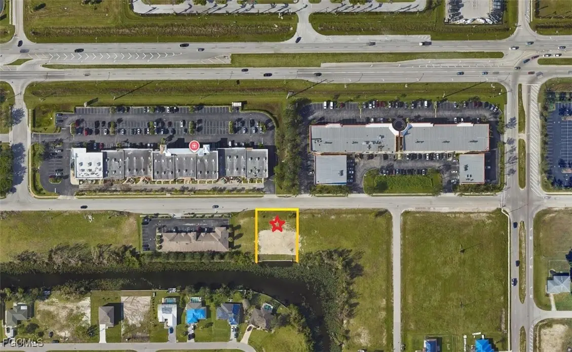828 SW 4th Street, Cape Coral, FL 33991 - Image #1