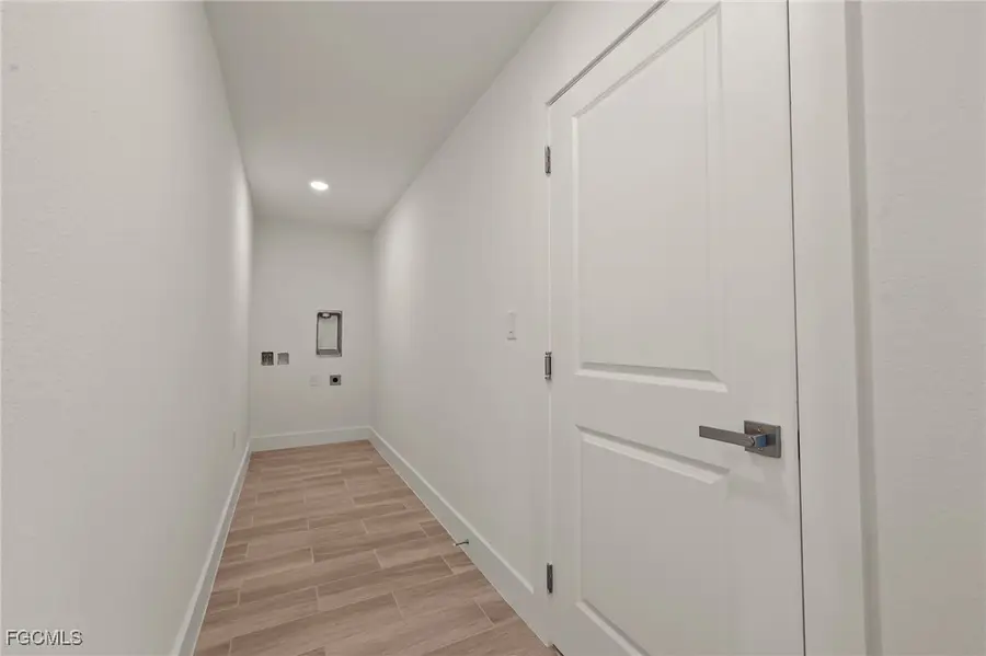 1422 NE 19th Place, Cape Coral, FL 33909 - Image #2