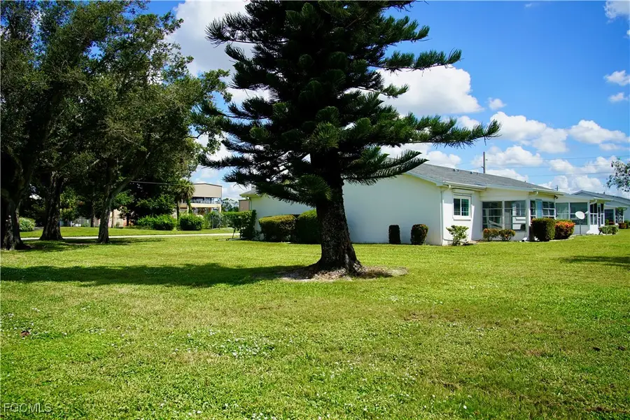1382 Myerlee Country Club Boulevard, Fort Myers, FL 33919 - Image #3
