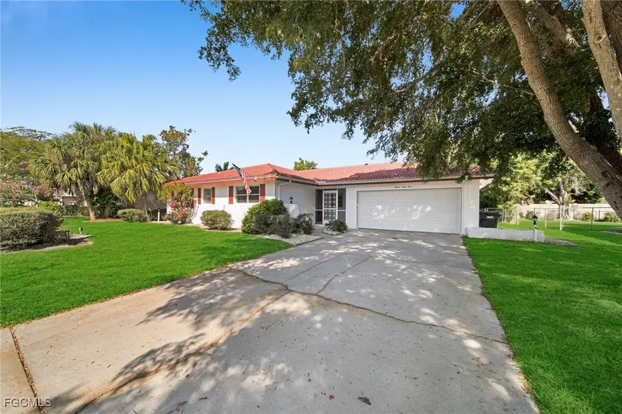 1563 Covington Circle E, Fort Myers, FL 33919 - Image #2