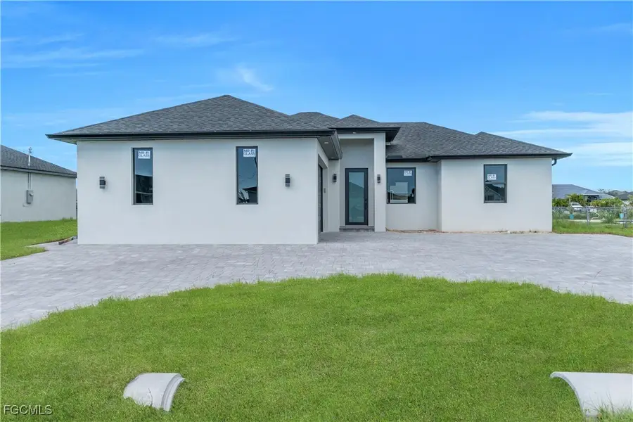 317 Tropicana Parkway E, Cape Coral, FL 33909 - Image #2