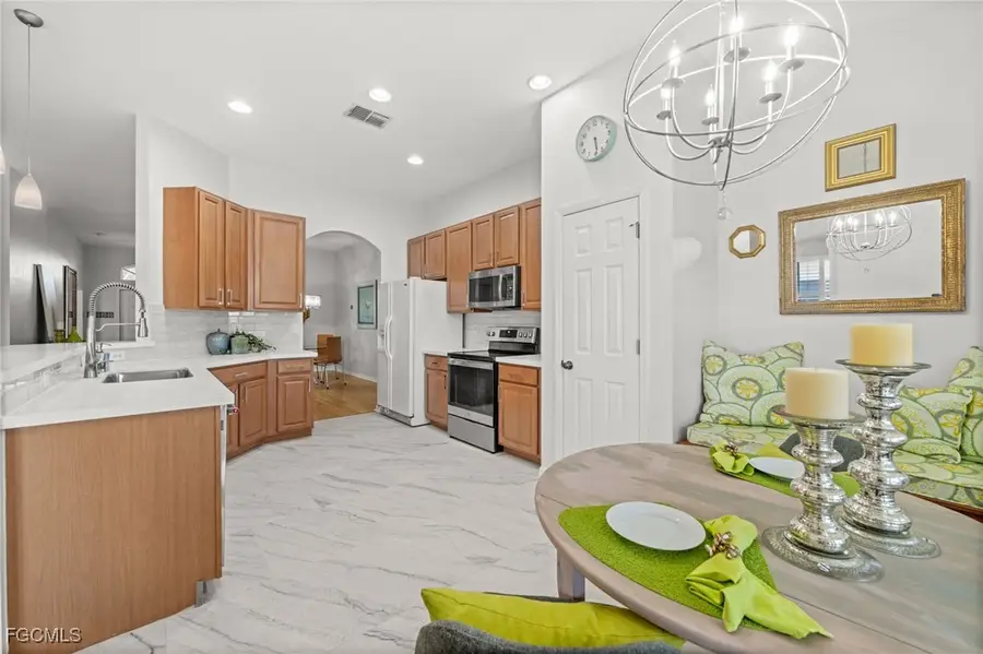 8872 Cedar Hollow Drive, Fort Myers, FL 33912 - Image #3