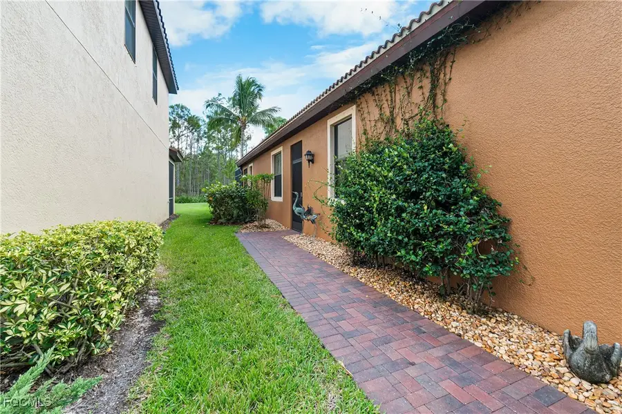 9496 River Otter Drive, Fort Myers, FL 33912 - Image #2