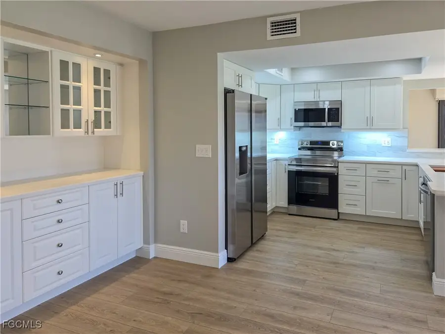 5790 Trailwinds Drive #111, Fort Myers, FL 33907 - Image #3