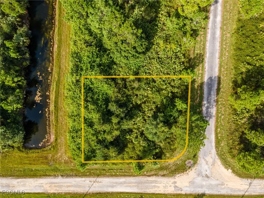 1068 Belmont Street E, Lehigh Acres, FL 33974 - Image #3