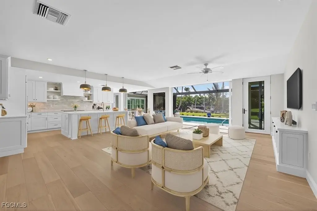 924 Kings Crown Drive, Sanibel, FL 33957 - Image #1