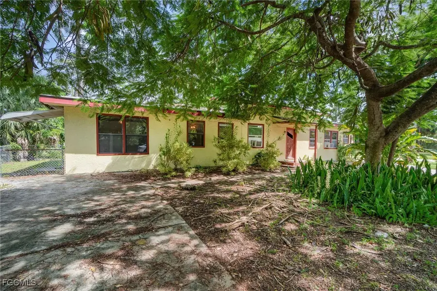 2729 Broadway, Fort Myers, FL 33901 - Image #2